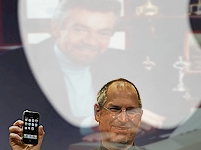 Apple Declares War on Nintendo, Sony Over Video Games
